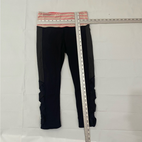 🩷 Lululemon 3/4 Leggings – Women’s Size 4 🩷 - Picture 10 of 14